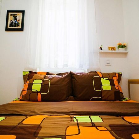 Golden Place Belgrade Luaran gambar